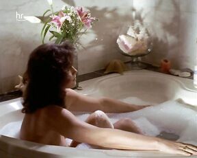 Nude in a bathtub from Klink unter Palmen!