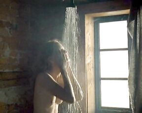 Topless and Sex in Shower in Zelary!