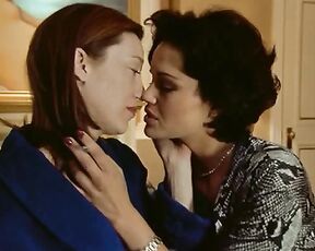 Carla Gugino and Molly Parker Lesbian Kissing in The Center of the World!