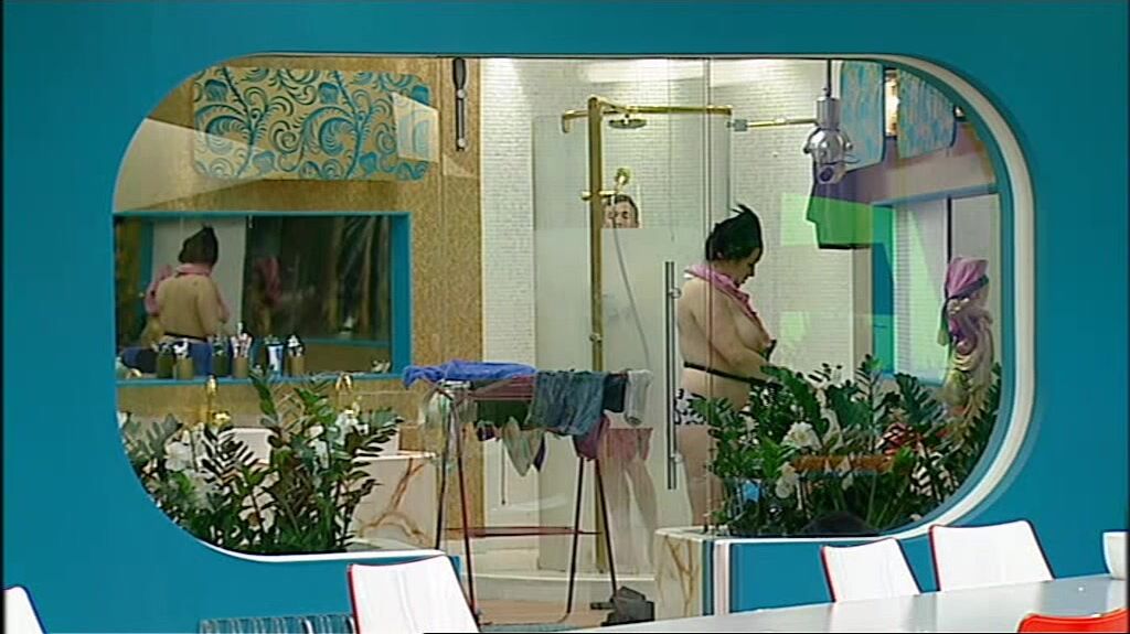 Topless from Big Brother 9 UK!