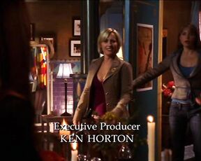 Cleavage and in Boots on Smallville!