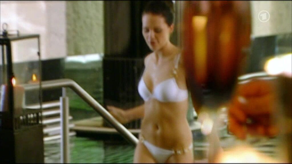 in Underwear from Verbotene Liebe!