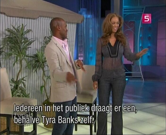 Spreads her legs on the Tyra show!