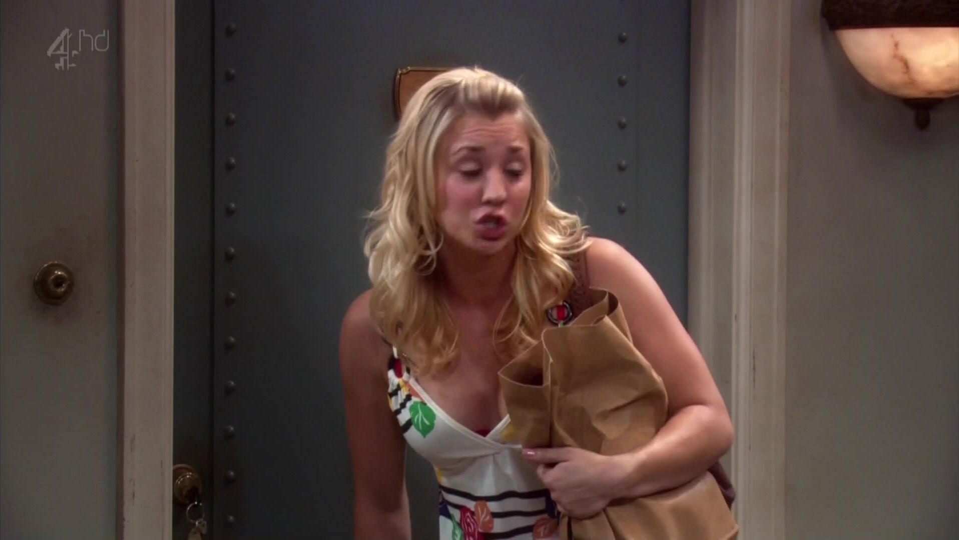 Cleavage and Nippy on The Big Bang Theory!