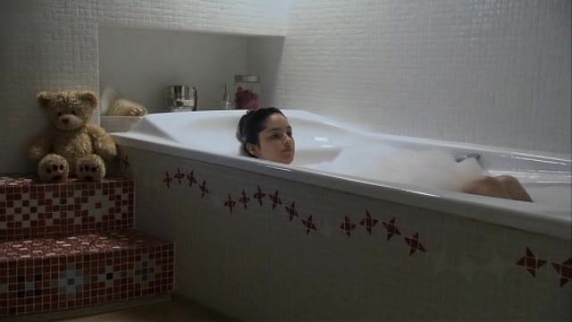 Anne Sophie Franck and Dany Verissimo in bathtub and Nude in Rose cest Paris!