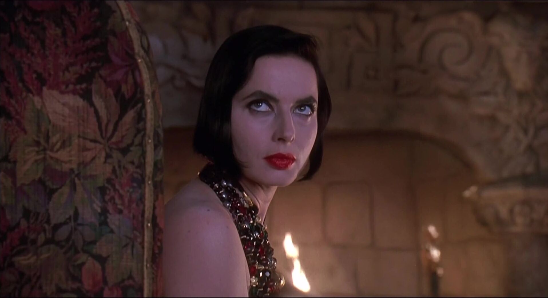 Isabella Rosellini and body double Nudity by Catherine Bell in Death Becomes Her HD 1080p!