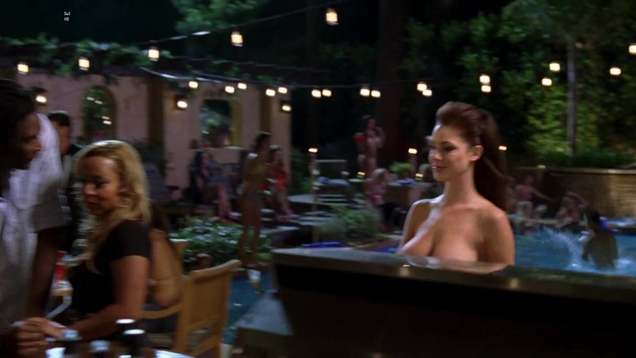 and Uncredited Actress Nude on Entourage s07e07 HDTV 720p!