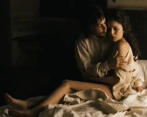 Completely Nude in Alatriste and Black Tears HDTV 720p!