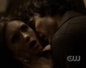 in Bra on The Vampire Diaries s02e01 HDTV 720p!