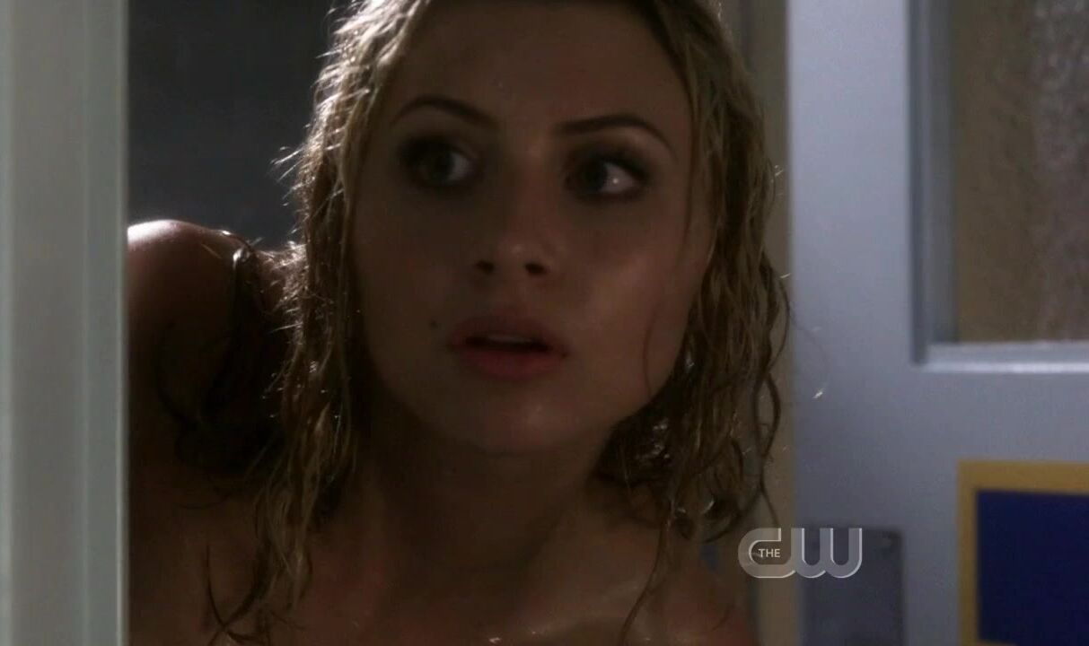 Alyson Michalka and Ashley Tisdale covered nudity, Upskirt and Ass on Hellcats s1e1 HDTV 720p!