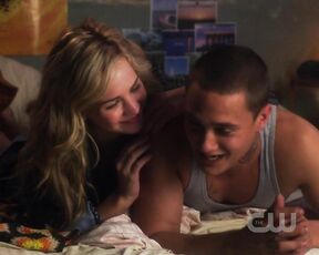 in Undies on Life Unexpected s02e01 HDTV 720p!