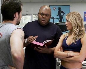 in sport bra on Its Always Sunny in Philadelphia s06e01 HDTV 720p!