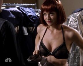 in Bra and Panties on Chuck s04e02 HDTV 720p!