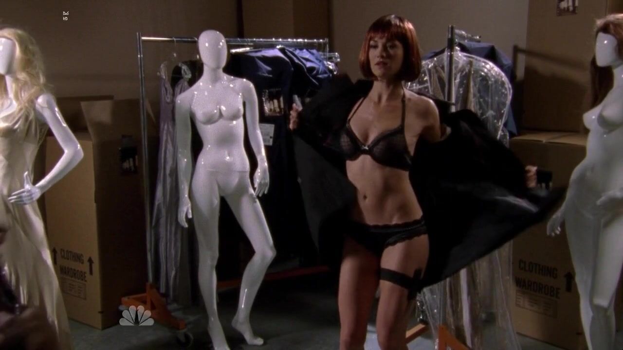 in Bra and Panties on Chuck s04e02 HDTV 720p!