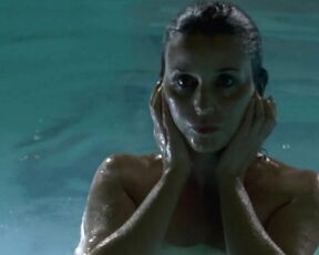 Nude in water in Avocats et Associes s18e05 HiDef 720p!