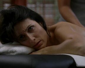 in Bra and showing skin on House M.D. s07e04 HiDef 720p!