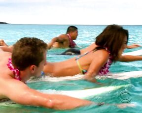 in Bikini on Hawaii Five-0 s01e06 HiDef 720p!