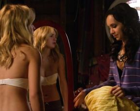 in Underwear on Life Unexpected s02e09 HiDef 720p!