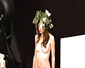 Nude from Pirelli Calendar 2011 Behind The Scenes!