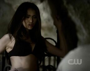 in Underwear on The Vampire Diaries s02e11 HiDef 720p!