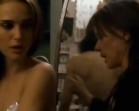 Natalie Portman and Mila Kunis in Undies and girl-on-girl action in Black Swan!