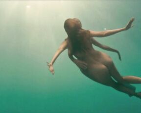 Nude in Piranha 3D HiDef!