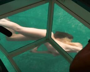 Nude in Piranha 3D HiDef!