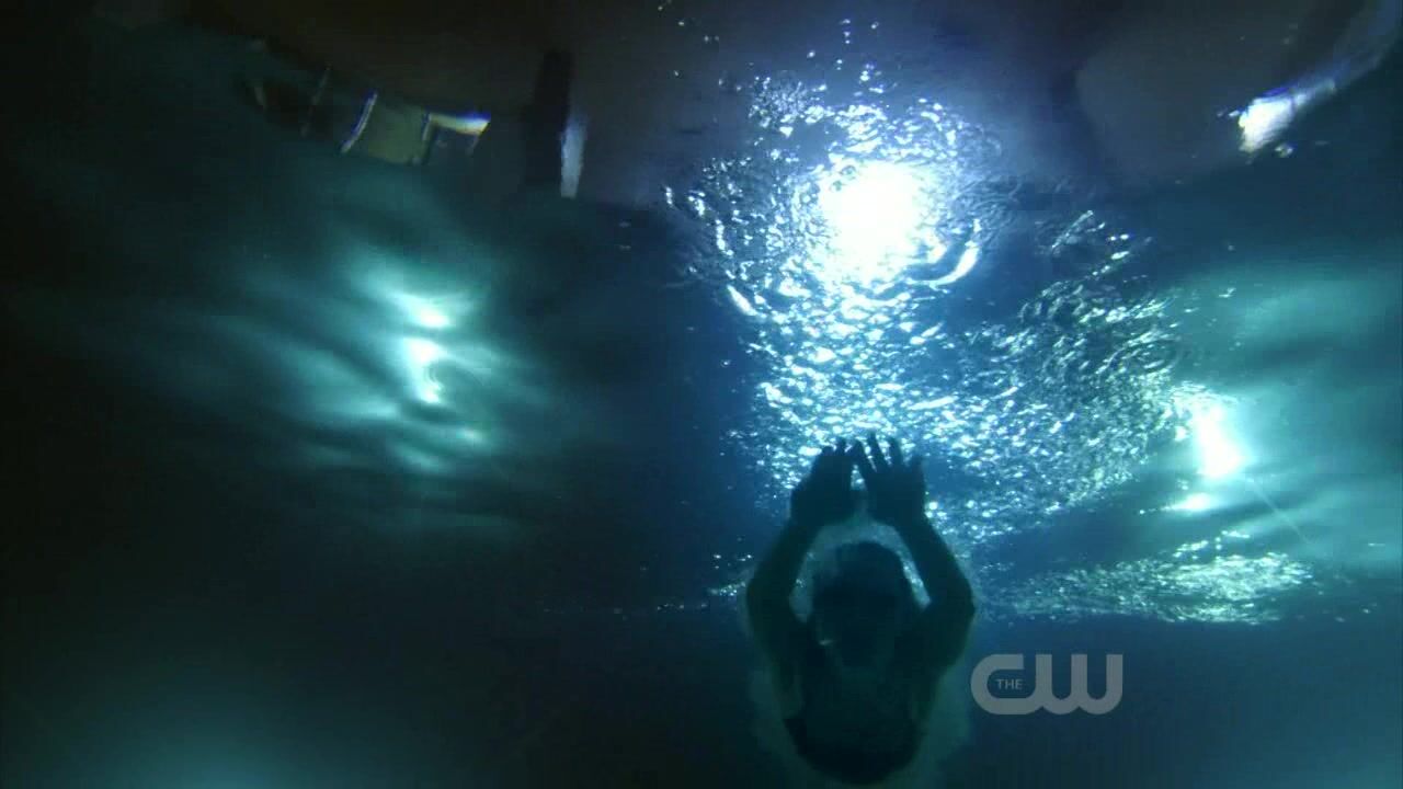 swimming on Nikita S1e10e11!