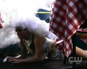 Cleavage, Upskirt and Legs on Smallville S10e15e16!