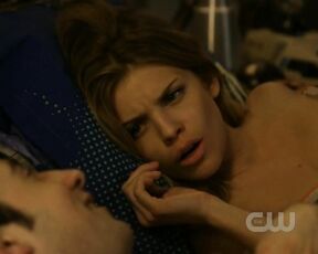 Jessica Lowndes, Jessica Stroup, AnnaLynne McCord and Gillian Zinser in Bikinis on 90210 s3e18 HiDef 720p!