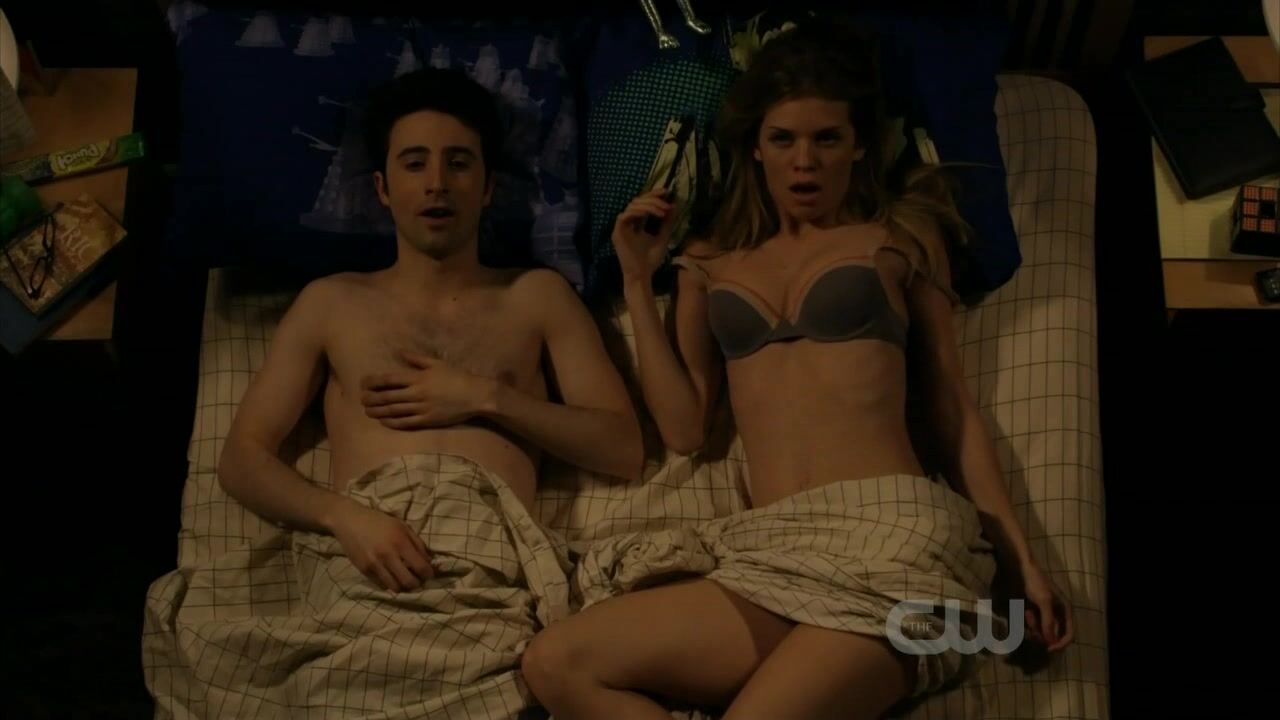 Jessica Lowndes, Jessica Stroup, AnnaLynne McCord and Gillian Zinser in Bikinis on 90210 s3e18 HiDef 720p!