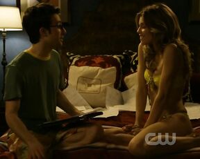 Jessica Lowndes, Jessica Stroup, AnnaLynne McCord and Gillian Zinser in Bikinis on 90210 s3e18 HiDef 720p!