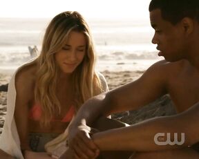 Jessica Lowndes, Jessica Stroup, AnnaLynne McCord and Gillian Zinser in Bikinis on 90210 s3e18 HiDef 720p!