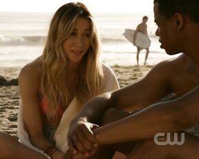 Jessica Lowndes, Jessica Stroup, AnnaLynne McCord and Gillian Zinser in Bikinis on 90210 s3e18 HiDef 720p!