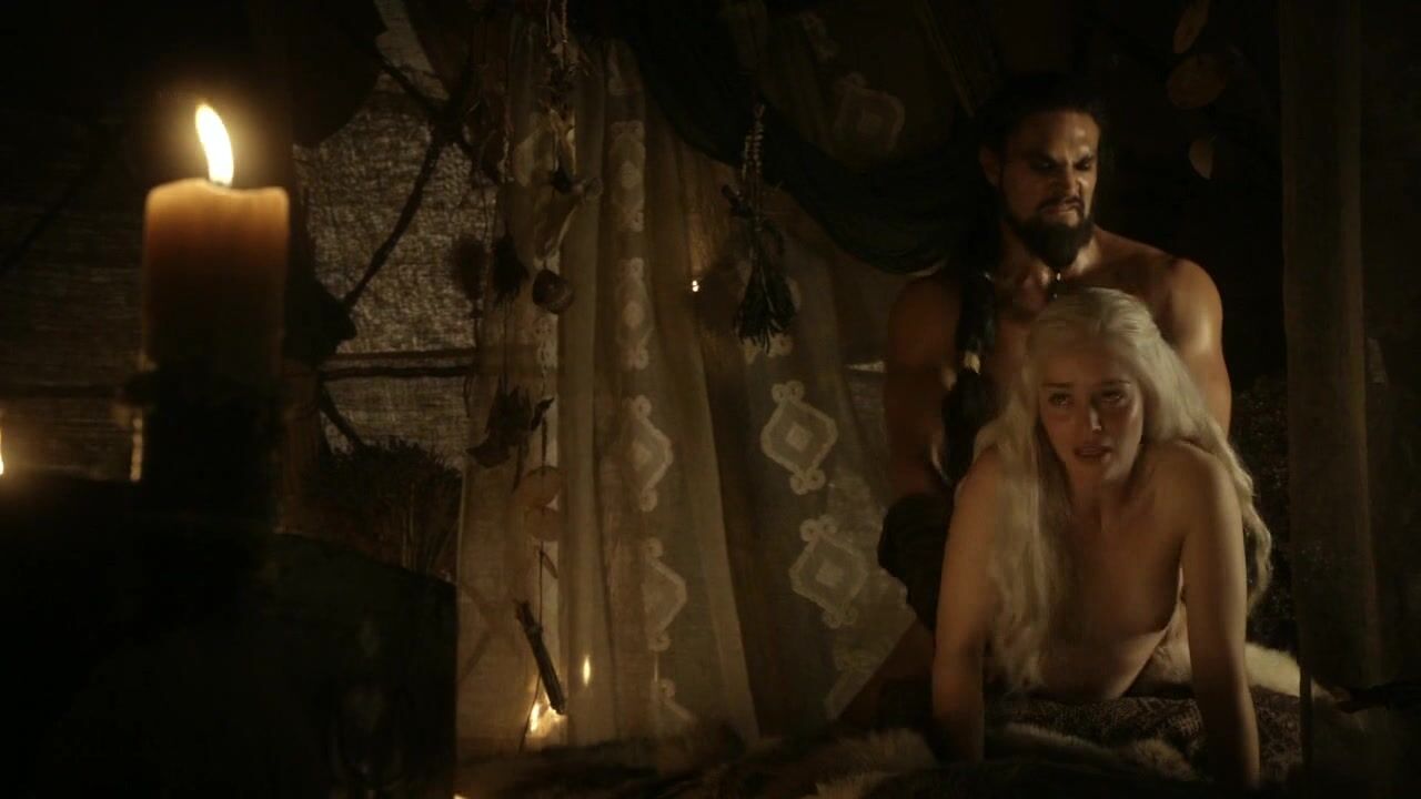 Nude and Getting Banged on Game of Thrones s1e2 HiDef 720p!