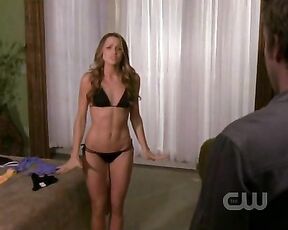 in Bikinis on One Tree Hill s8e20!