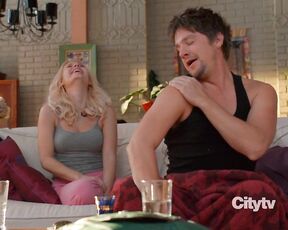 Cleavage on Happy Endings s1e8 HiDef 720p!