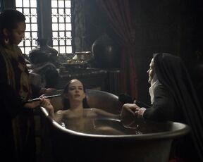 Topless on Camelot s1e9 HiDef 720p!