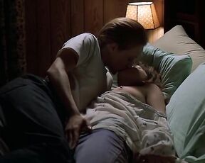 Michelle Williams and Chloe Sevigny Topless in If These Walls Could Talk 2!