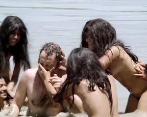 Nude in Cannibal Holocaust BluRay 1080p!