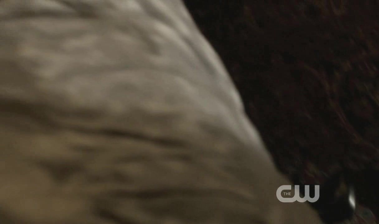 in Underwear on The Secret Circle s1e05!