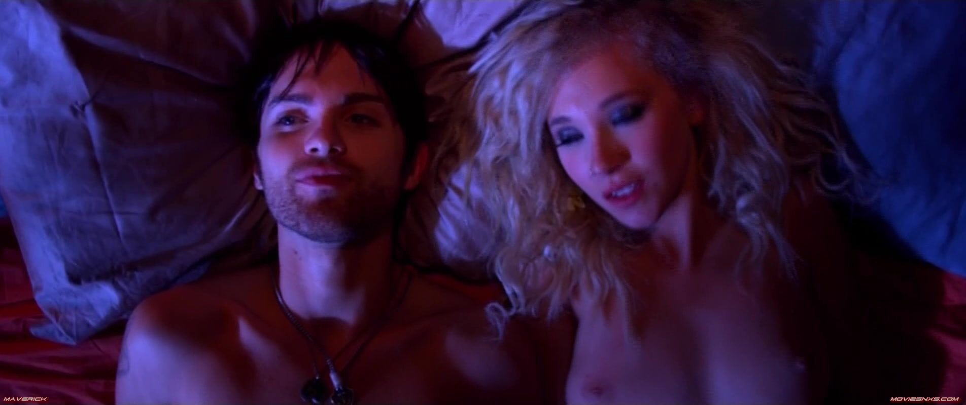 Juno Temple, Roxane Mesquida and Christine Nguyen Nude in Kaboom HiDef 1080p!