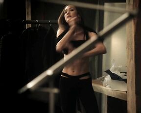 in Bra on Nikita s02e09 HiDef 720p!