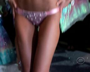 Sexy on Victorias Secret Fashion Show 2011 HiDef 720p!