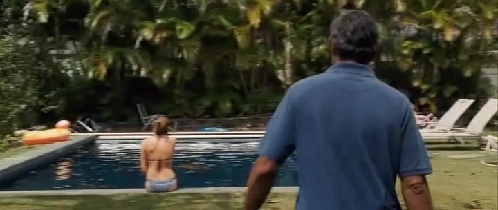 in Bikini in The Descendants!