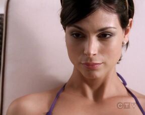 in Bikini on The Mentalist s04e15 HiDef 720p!