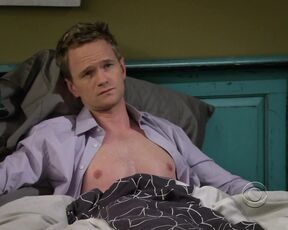 in Bra on How I Met Your Mother s07e17!