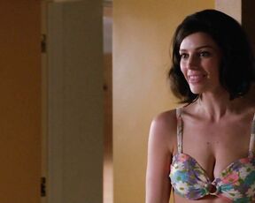 Cleavage in Bra on Mad Man s05e03 HiDef 720p!