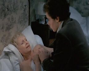 Completely Nude in The Phantom of Liberty!