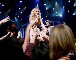 Hot on Nashville s01e01 HiDef 720p!